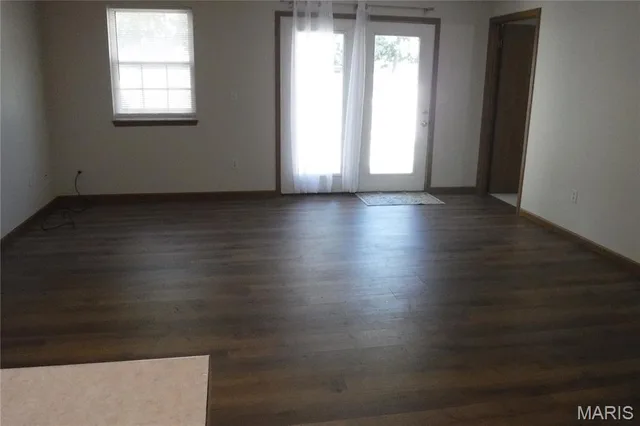 Primary bedroom — 22625 Hollow Oak Lane St Robert Missouri real estate
