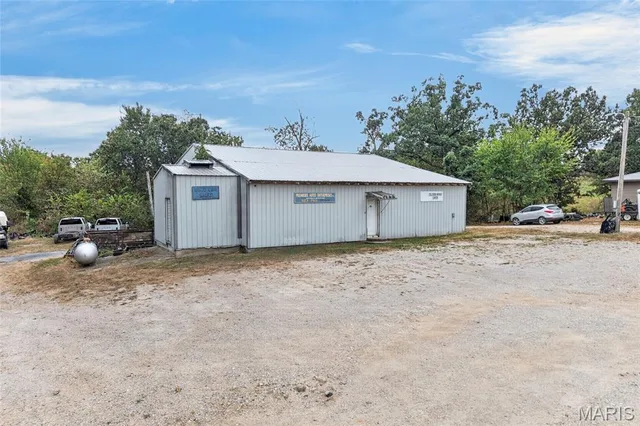 20330 Richfield Road, Richland MO