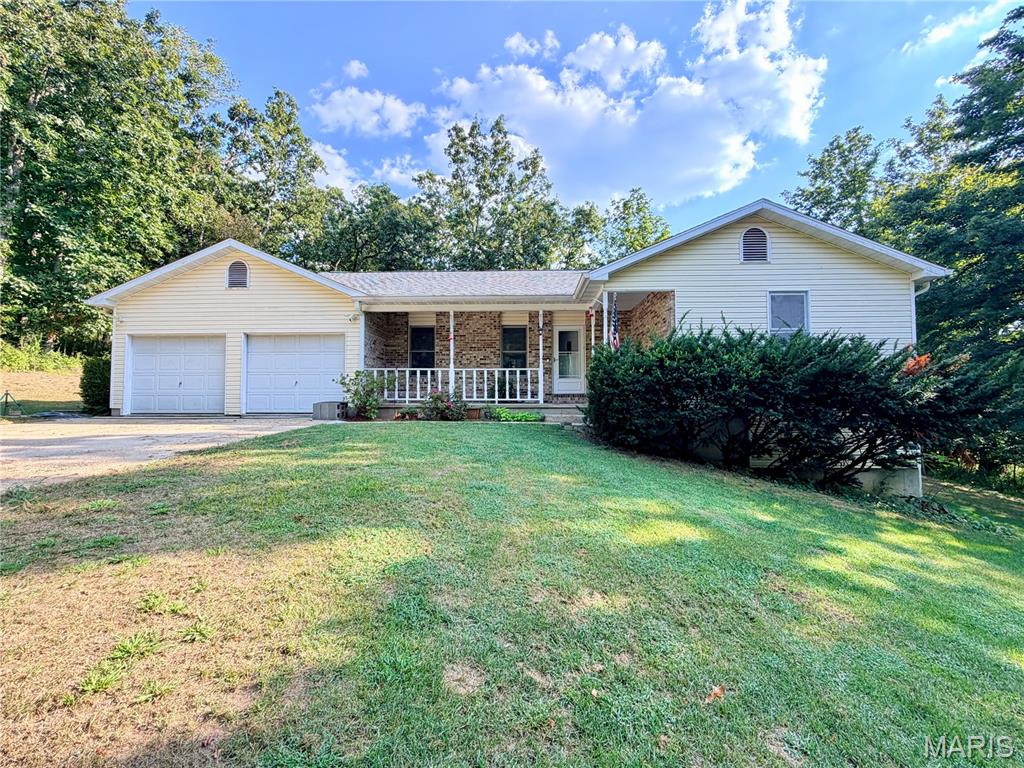 1710 Forest Place Rolla Missouri 4 bedroom 3 bathroom home for sale listed at $284,900