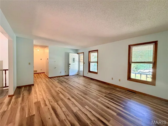 Kitchen — 1710 Forest Place Rolla Missouri real estate