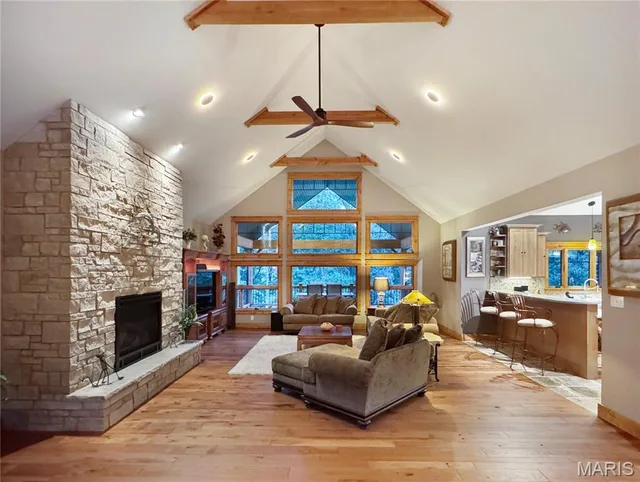Living room — 692 Iron Horse Trail Labadie Missouri real estate