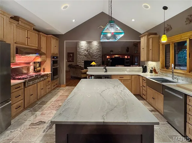 Kitchen — 692 Iron Horse Trail Labadie Missouri real estate