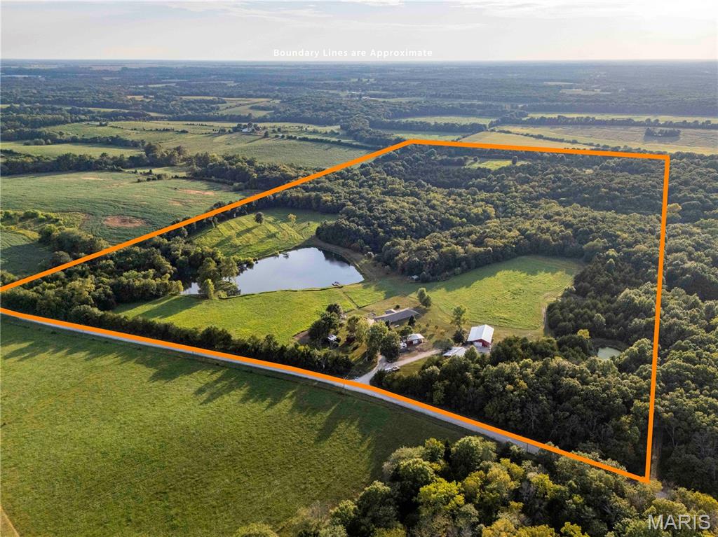 16153 Monroe County Road 743 Paris Missouri 3 bedroom 3 bathroom home for sale listed at $1