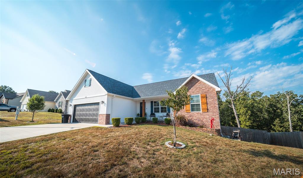 107 Alice Drive Waynesville Missouri 4 bedroom 3 bathroom home for sale listed at $399,000