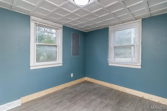 Primary bedroom — 324 11th Street Crocker Missouri real estate