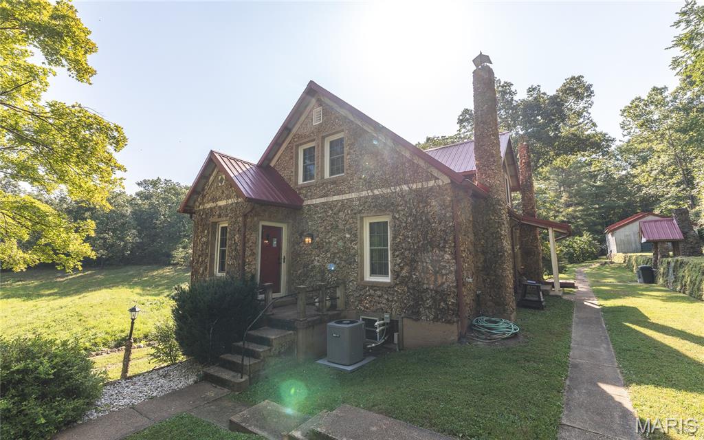 385 Highway V, Davisville MO