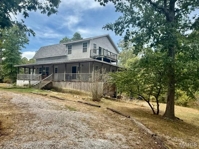 8083 Illinois Road, Houston MO