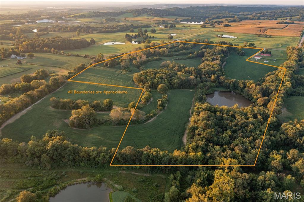 00 HIghway JJ Elsberry Missouri home for sale listed at $768,000