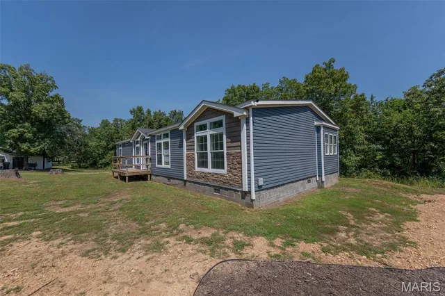 Living room — 301 Pleasant Avenue Bland Missouri real estate