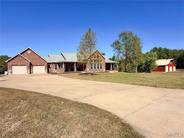 Front exterior — 2886 Highway N Perryville Missouri real estate