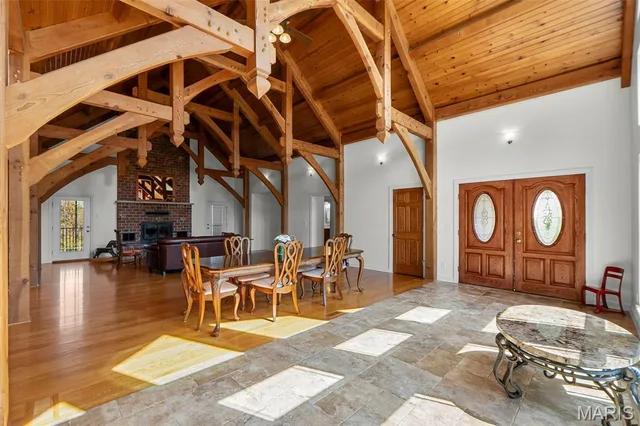 Primary bedroom — 2886 Highway N Perryville Missouri real estate