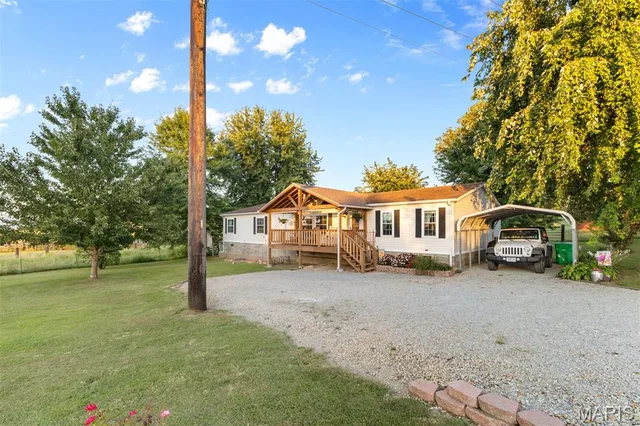 1974 Old Fredericktown Road, Farmington MO