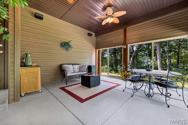 Photo 50