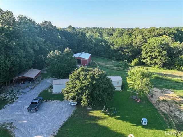Primary bedroom — 482 County Road 472 Oak Ridge Missouri real estate