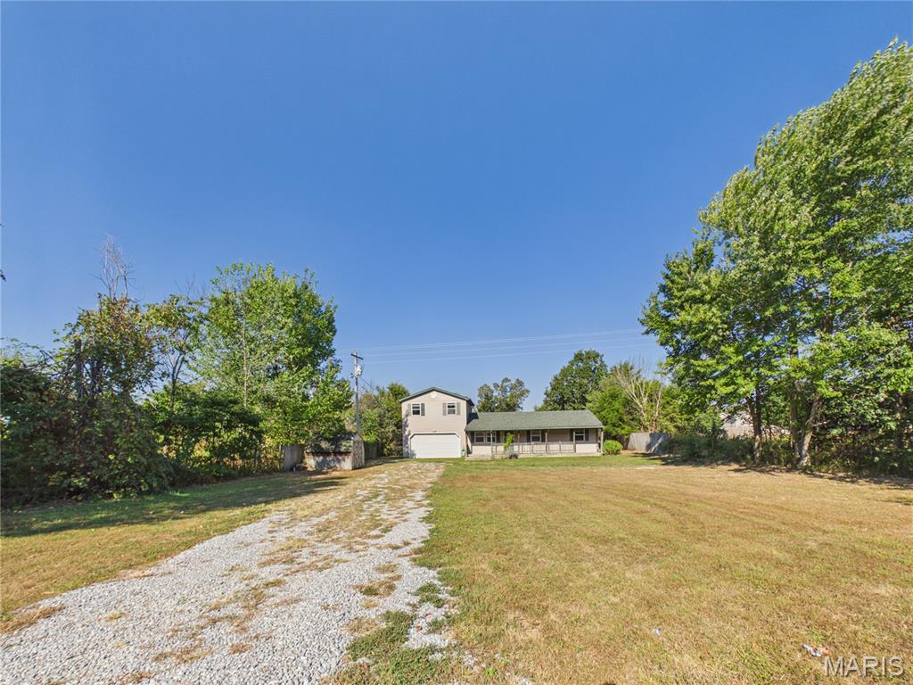14163 Highway AW Plato Missouri 5 bedroom 2 bathroom home for sale listed at $235,000