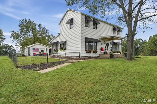 Primary bedroom — 6960 Highway Ac Sullivan Missouri real estate