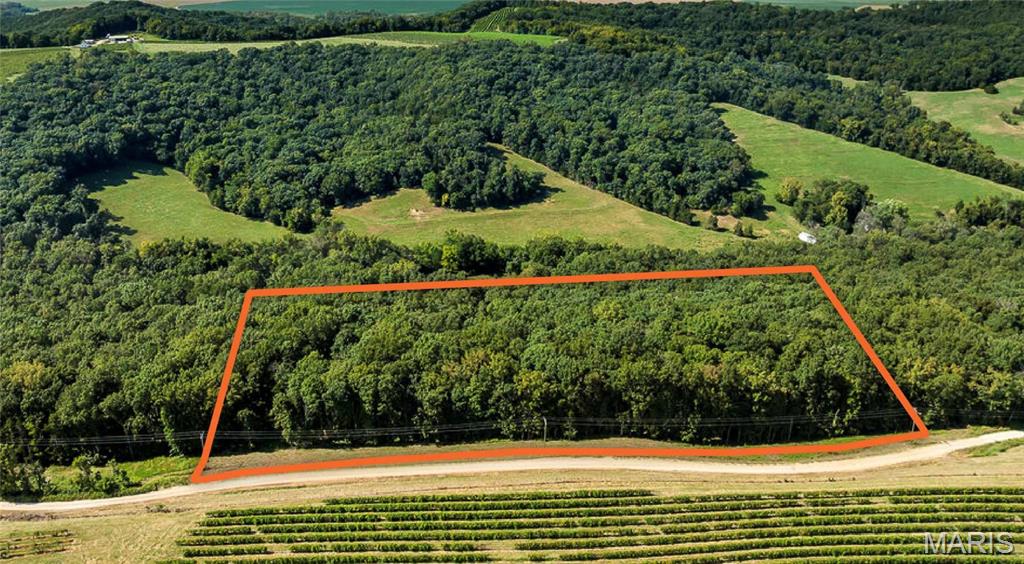 1652 Coles Creek Road Hermann Missouri home for sale listed at $69,500
