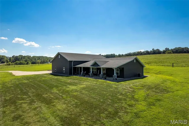Primary bedroom — 40795 State Highway 51 Marble Hill Missouri real estate
