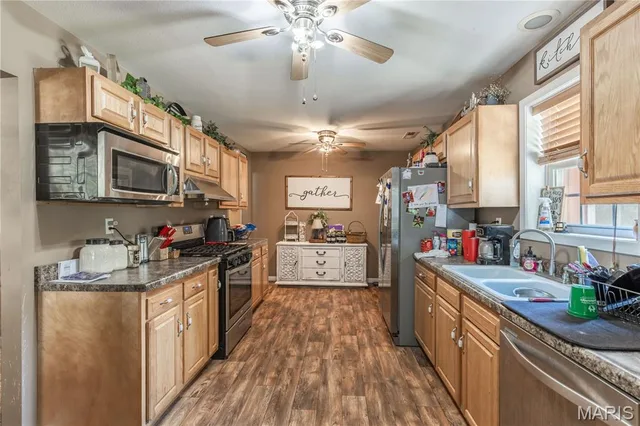 Primary bedroom — 343 E Apple LN East Prairie Missouri real estate