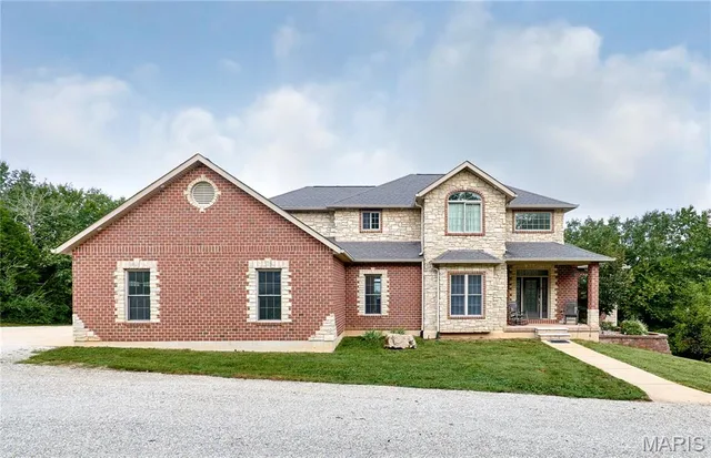 Front exterior — 999 Saint Marys Road Villa Ridge Missouri real estate