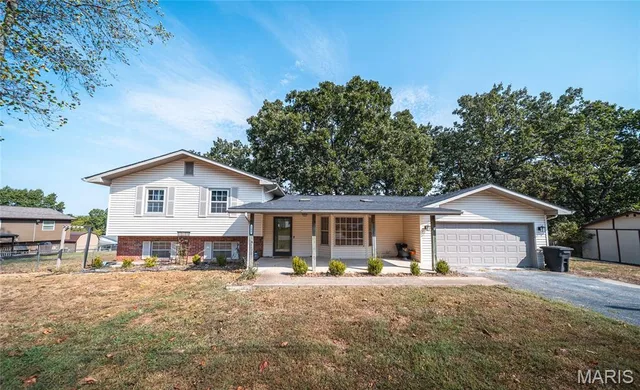 103 Carolyn Street, Waynesville MO