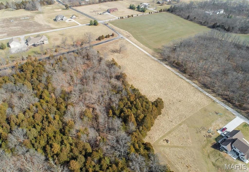100 Oak View Farms Drive Foristell Missouri home for sale listed at $219,900