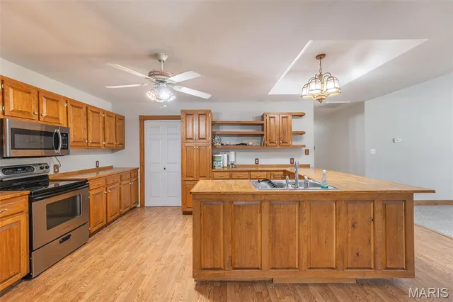 Primary bedroom — 288 County Road 476 Poplar Bluff Missouri real estate