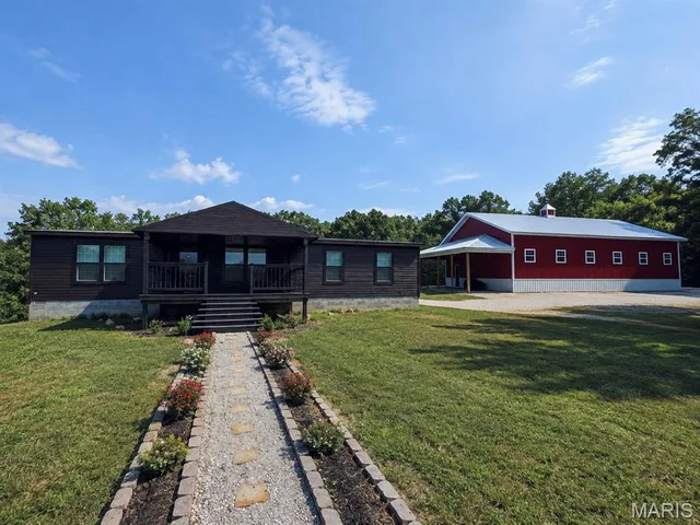 10419 Pride Place, Richwoods MO