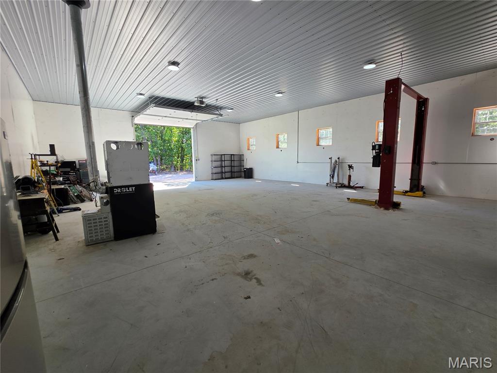 Photo 16