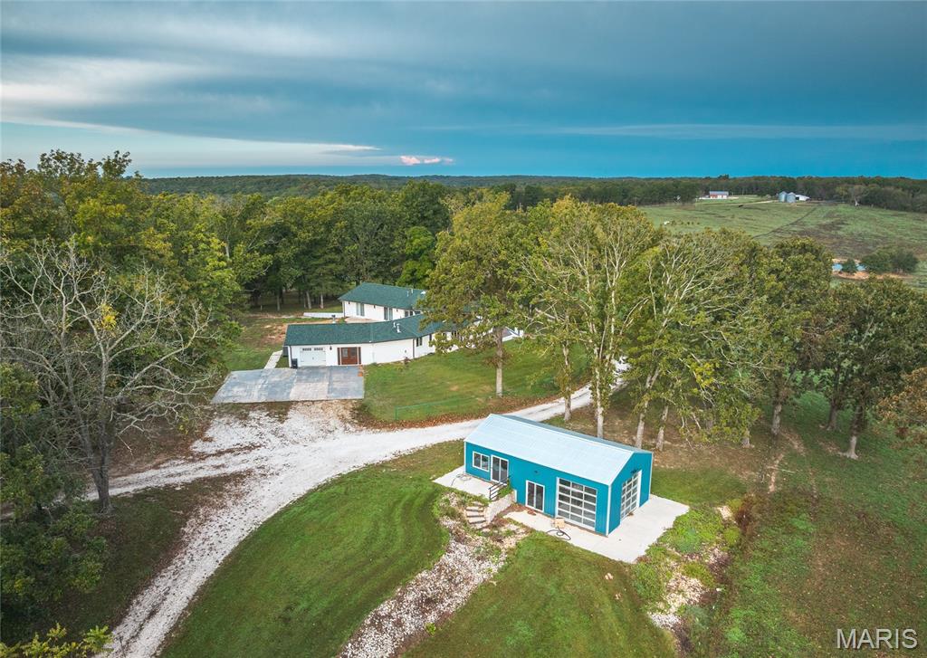 1224 County Road 3165 Salem Missouri 4 bedroom 3 bathroom home for sale listed at $899,000