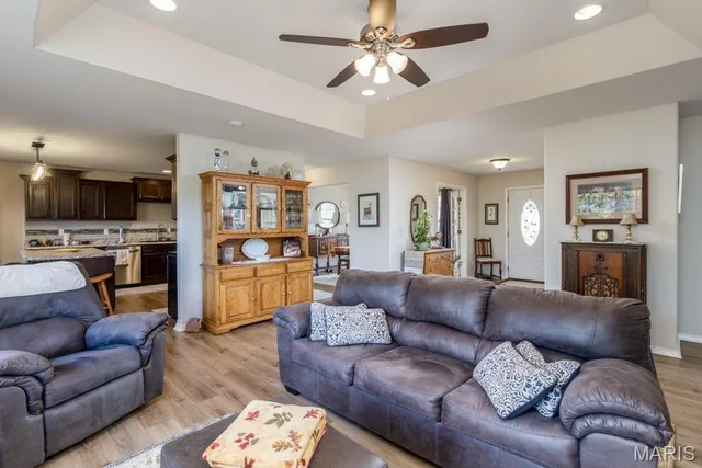 Kitchen — 109 Paradise Street Waynesville Missouri real estate