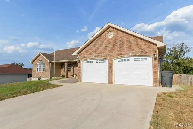 Front exterior — 109 Paradise Street Waynesville Missouri real estate