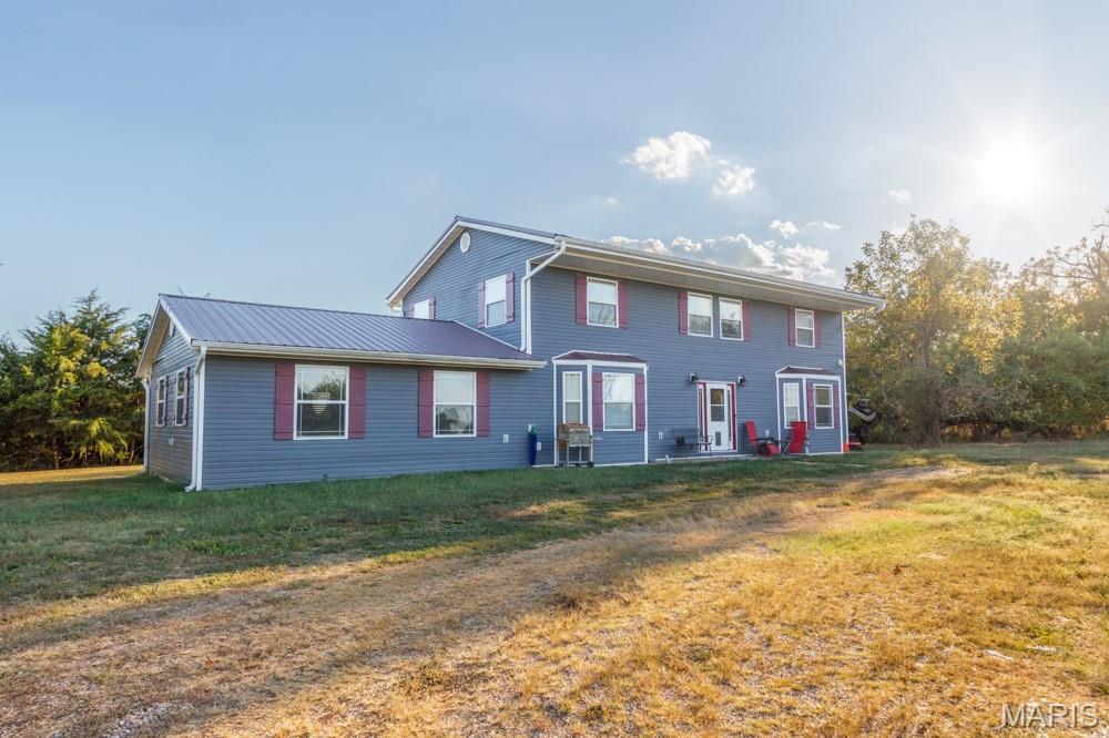 30170 Highway U Crocker Missouri 3 bedroom 3 bathroom home for sale listed at $330,000
