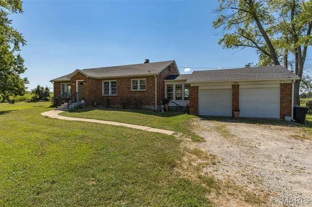 Kitchen — 5808 & 5802 Highway F Farmington Missouri real estate