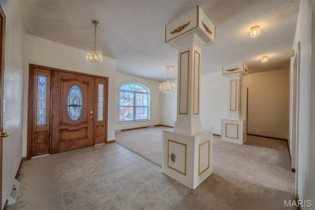Kitchen — 220 April Drive St Robert Missouri real estate