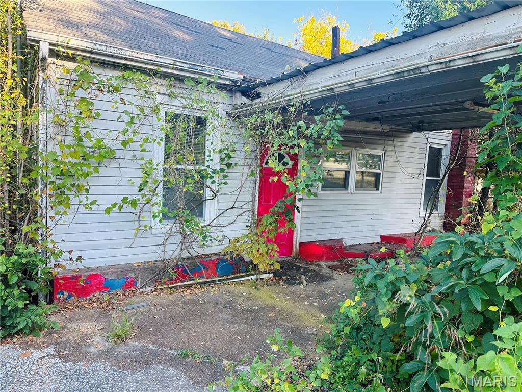 14904 Highway 63 S Vichy Missouri home for sale listed at $19,900