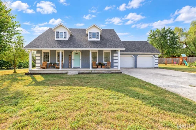808 Carrie Circle, Lebanon MO