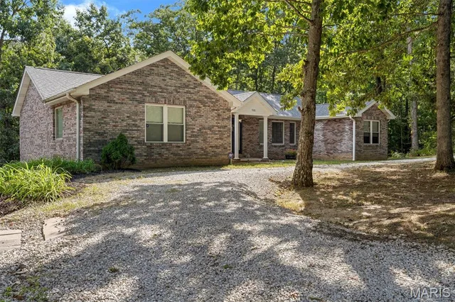 Front exterior — 7008 Fawn Woods Drive House Springs Missouri real estate