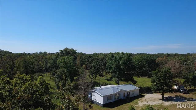 21806 King Drive, Summersville MO