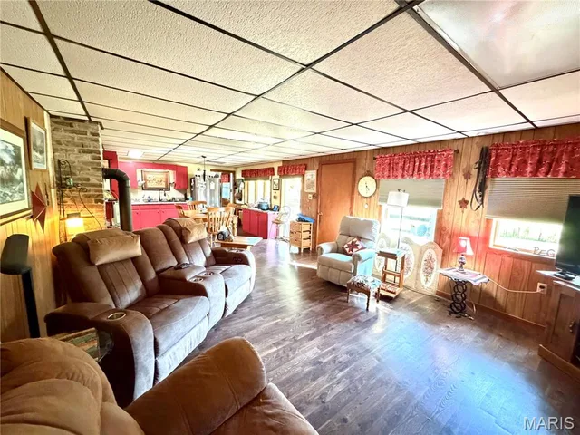 Living room — 3011 County Road 4330 Boss Missouri real estate