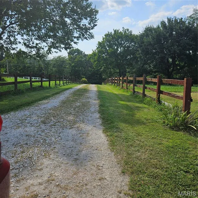 2517 Brinkman Road, Villa Ridge MO