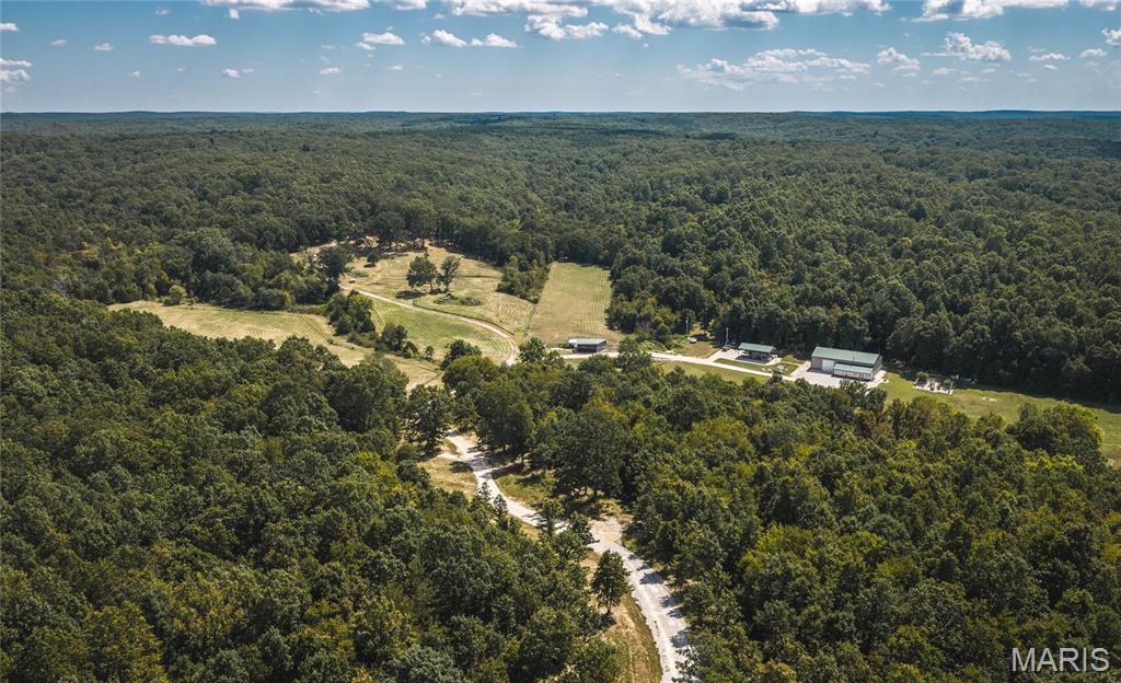 9223 E Highway 32 Salem Missouri 5 bedroom 2 bathroom home for sale listed at $1,650,000