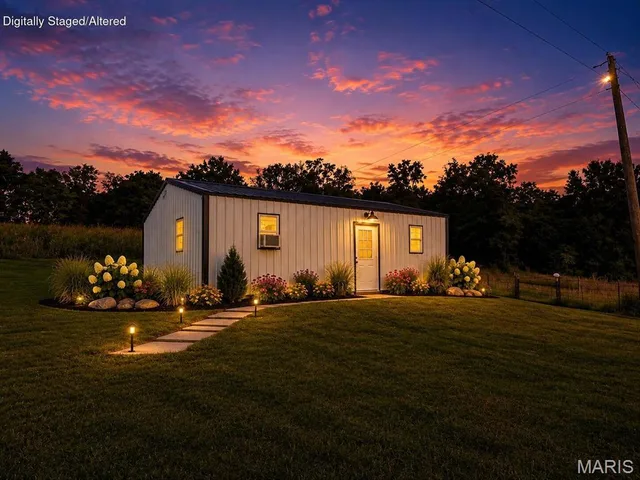 Front exterior — 3494 M- Spence School Road Mansfield Missouri real estate