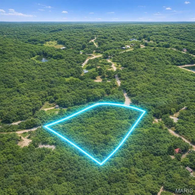 Primary bedroom — 0 Limestone School Road Warsaw Missouri real estate