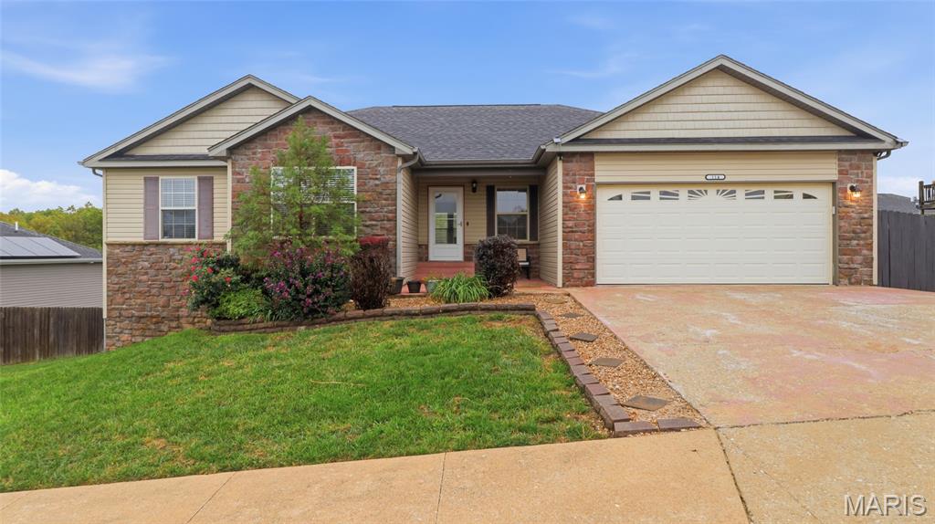 114 Sandstone Drive St Robert Missouri 4 bedroom 3 bathroom home for sale listed at $325,000