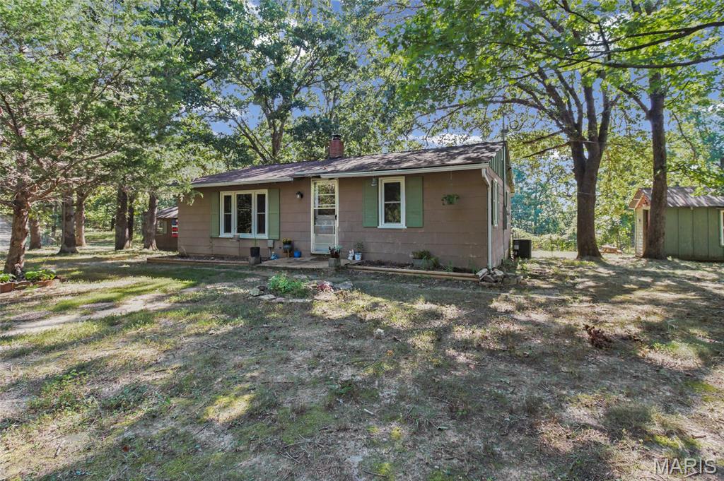 10052 Goose Creek Road Sullivan Missouri 1 bedroom 1 bathroom home for sale listed at $199,900