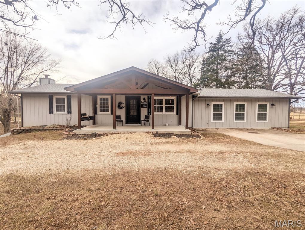 11955 County Road 8030 Rolla Missouri 3 bedroom 2 bathroom home for sale listed at $289,900