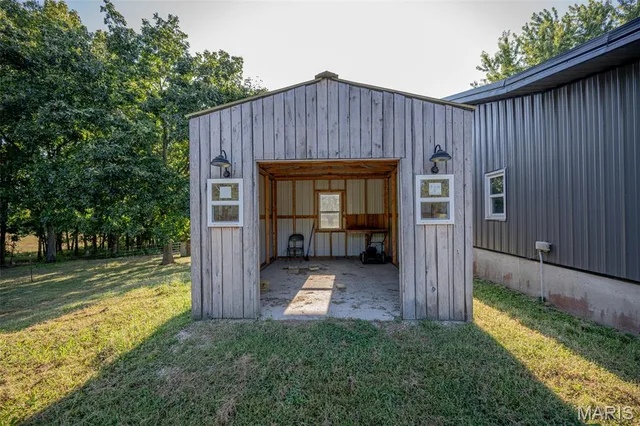 Primary bedroom — 21816 Highway C Belle Missouri real estate