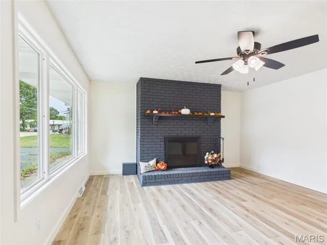 Primary bedroom — 608 Sunset Drive Waynesville Missouri real estate