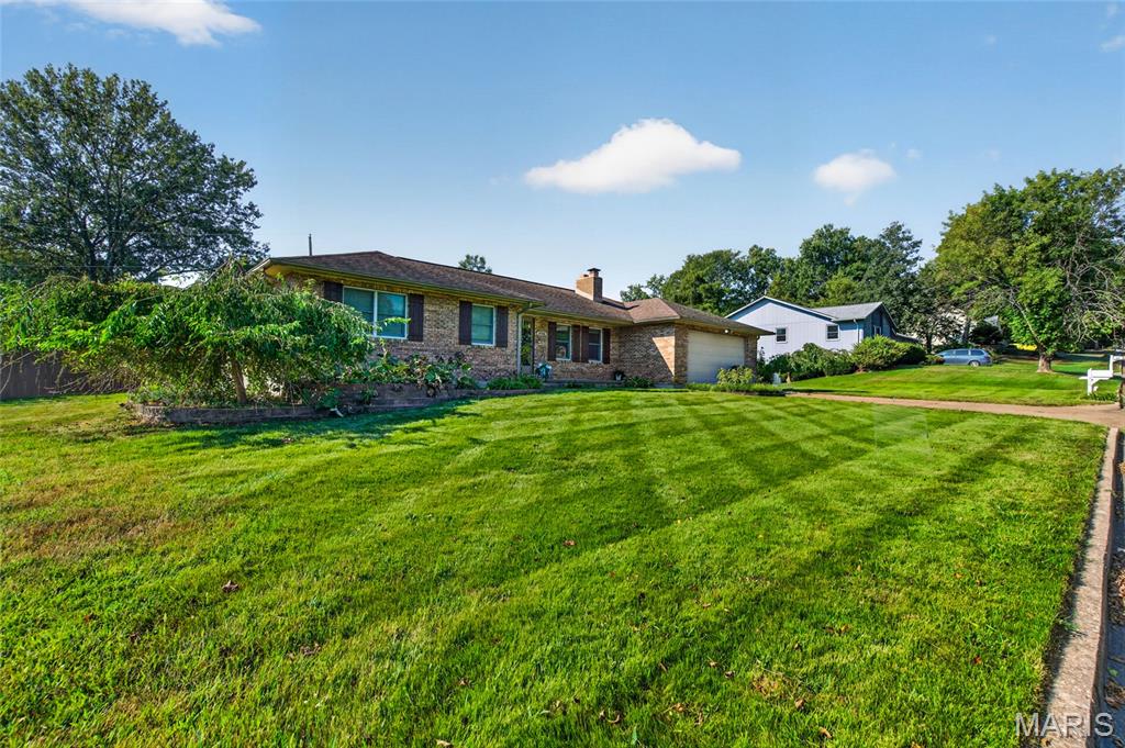 906 Laurel Drive Rolla Missouri 3 bedroom 2 bathroom home for sale listed at $267,900